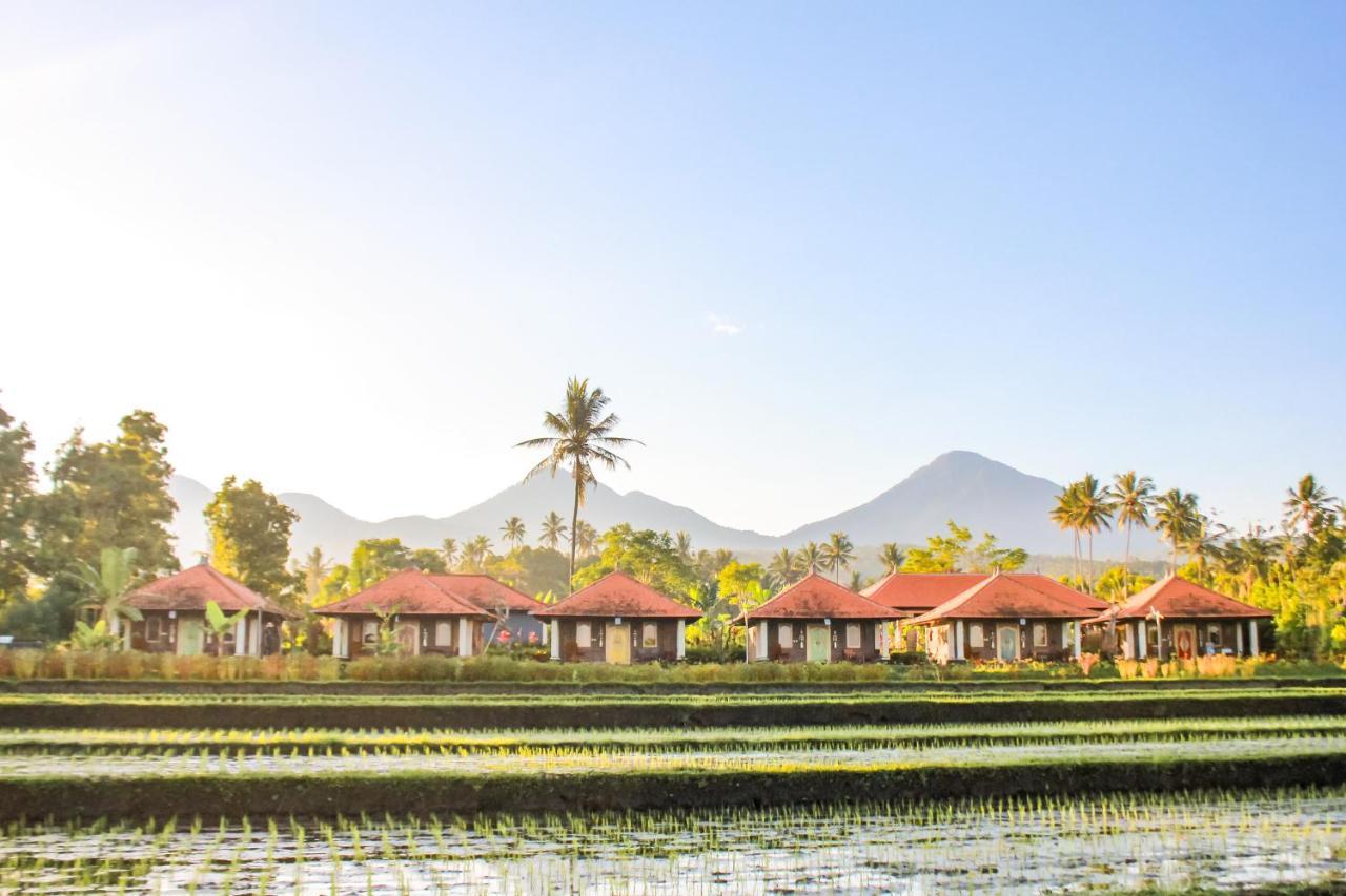 Munduk Sri Lestari Banyuatisヴィラ エクステリア 写真